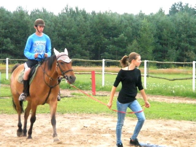 Obóz jeździecko-tenisowy Nowa Studnica